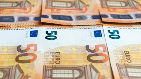 euro €50 bills